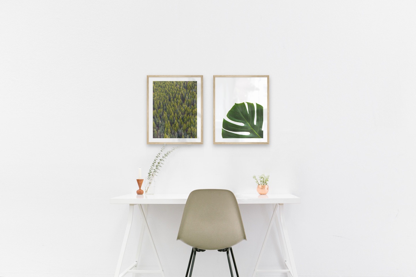 Gallery wall with picture frames in wood in sizes 40x50 with prints "Trees from above" and "Plant"