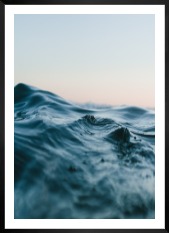 Gallery wall with picture frame in black in size 50x70 with print "Close up of waves"