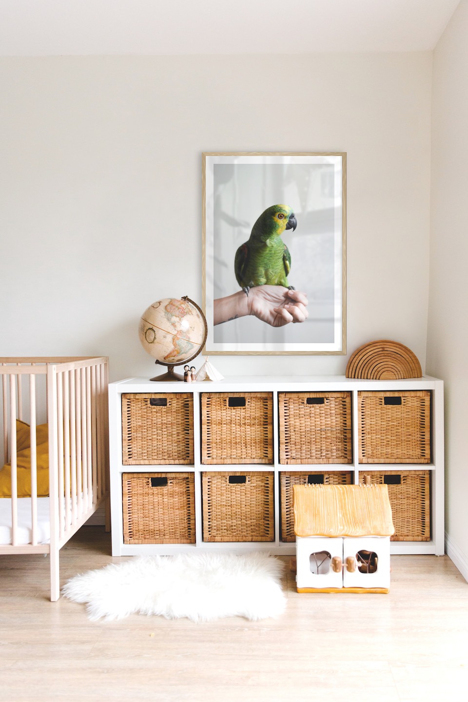 Gallery wall with picture frame in wood in size 70x100 with print "Green parrot"