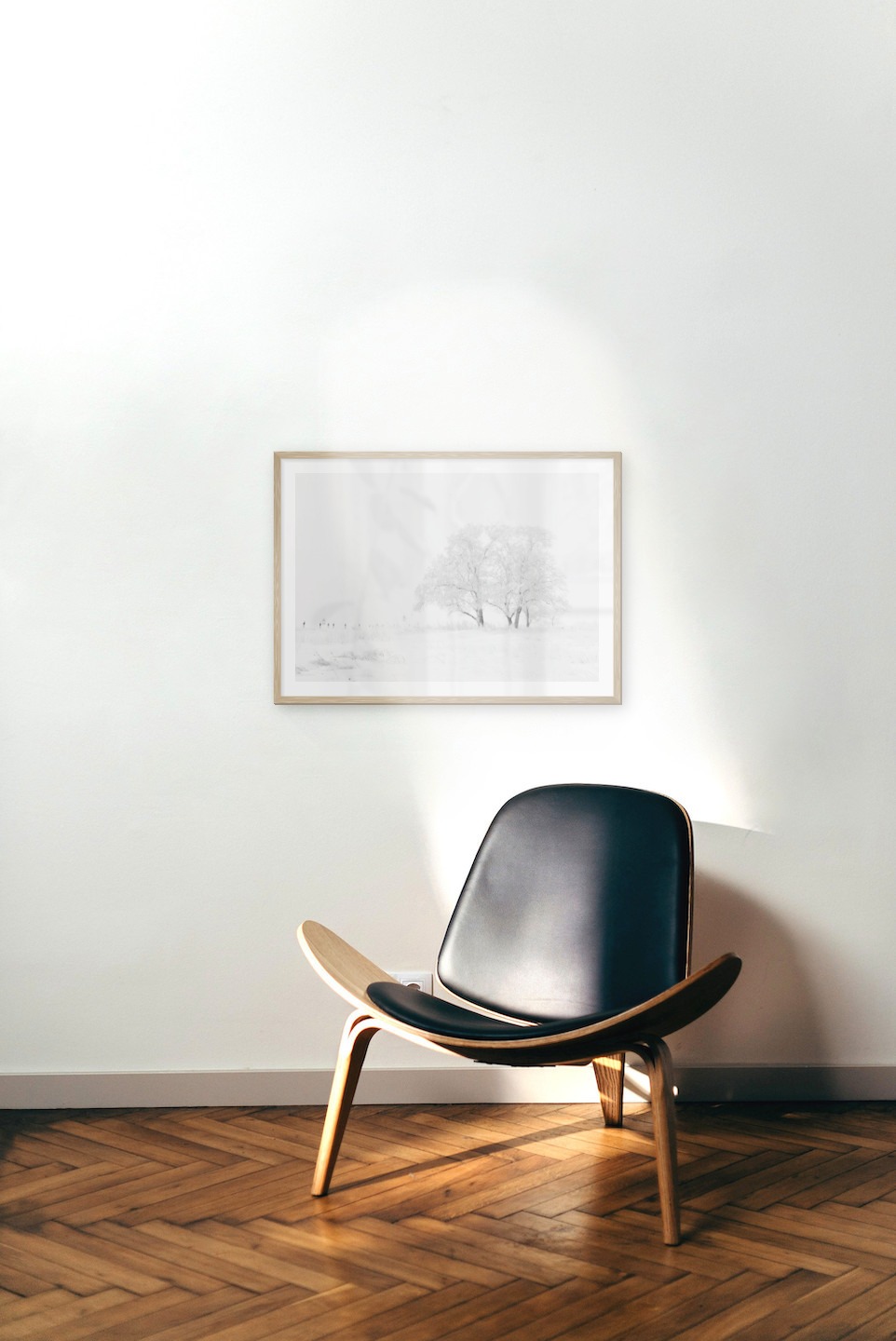 Gallery wall with picture frame in wood in size 50x70 with print "Snowy tree"