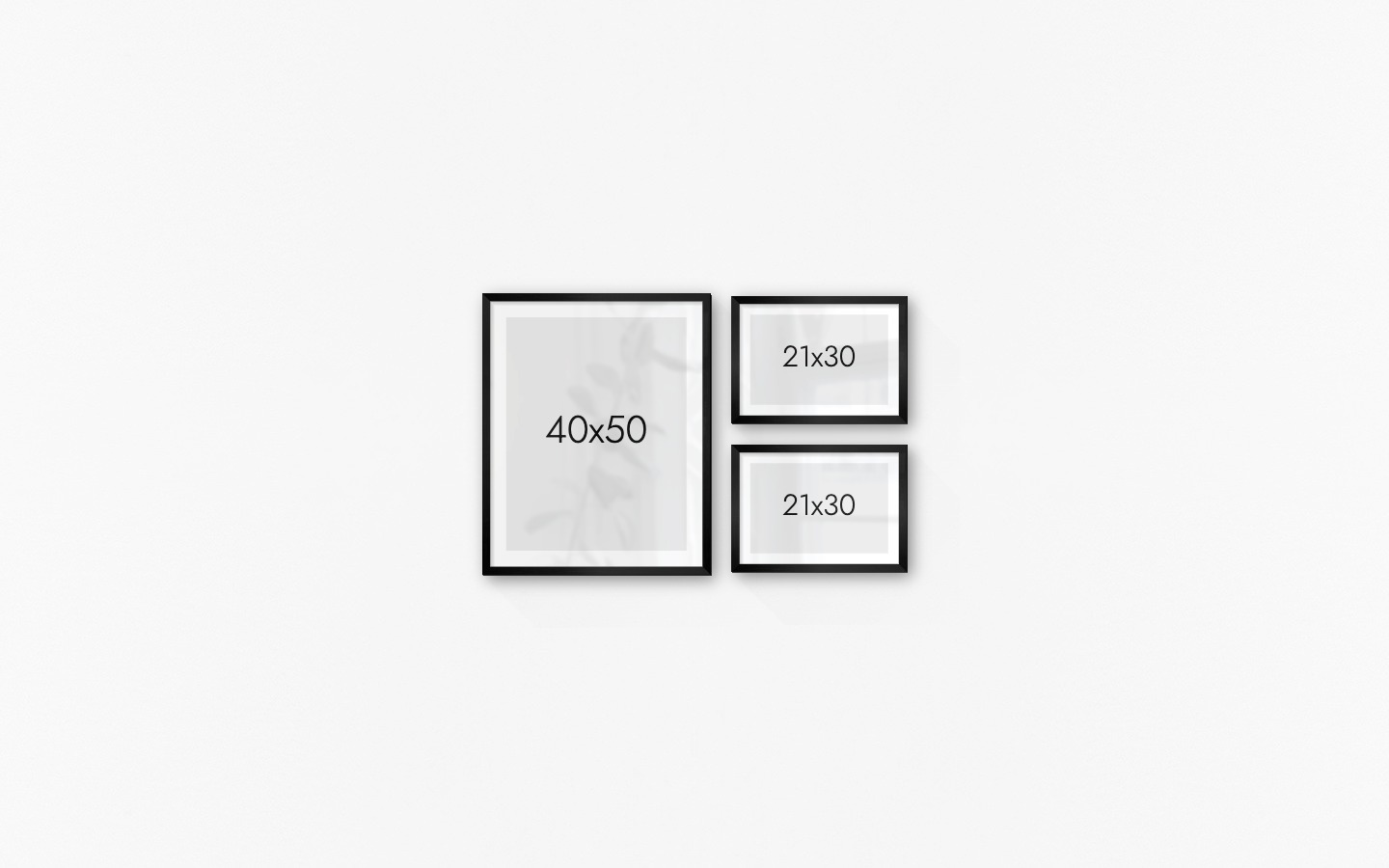 Gallery wall with picture frames in black in sizes 40x50 and 21x30